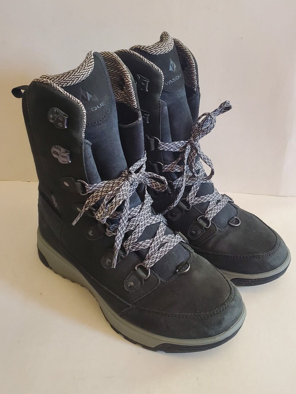 Vasque Boots Womens 8 Laplander Ultradry Insulated Hiking Black Waterproof
